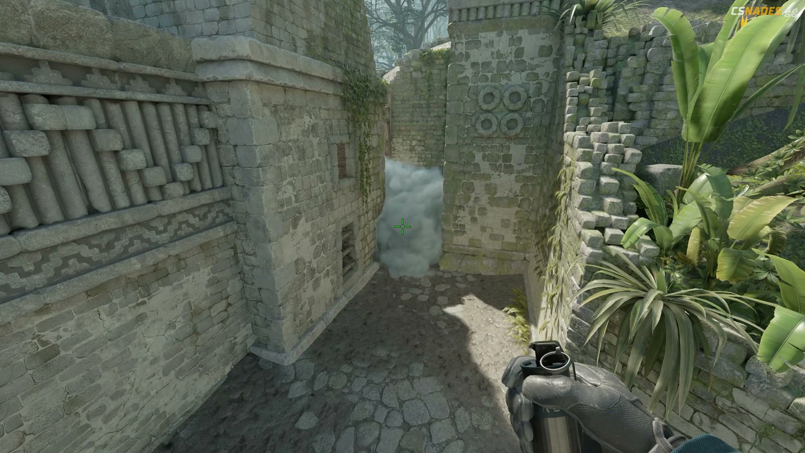Ancient CT instant Mid smoke result from CT Spawn
