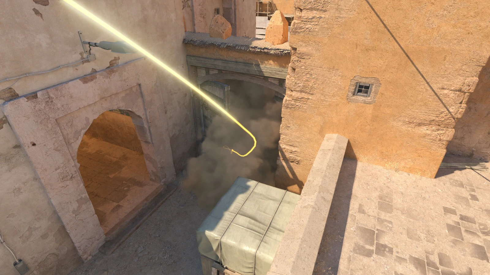 Dust 2 Mid Doors smoke result from spawn